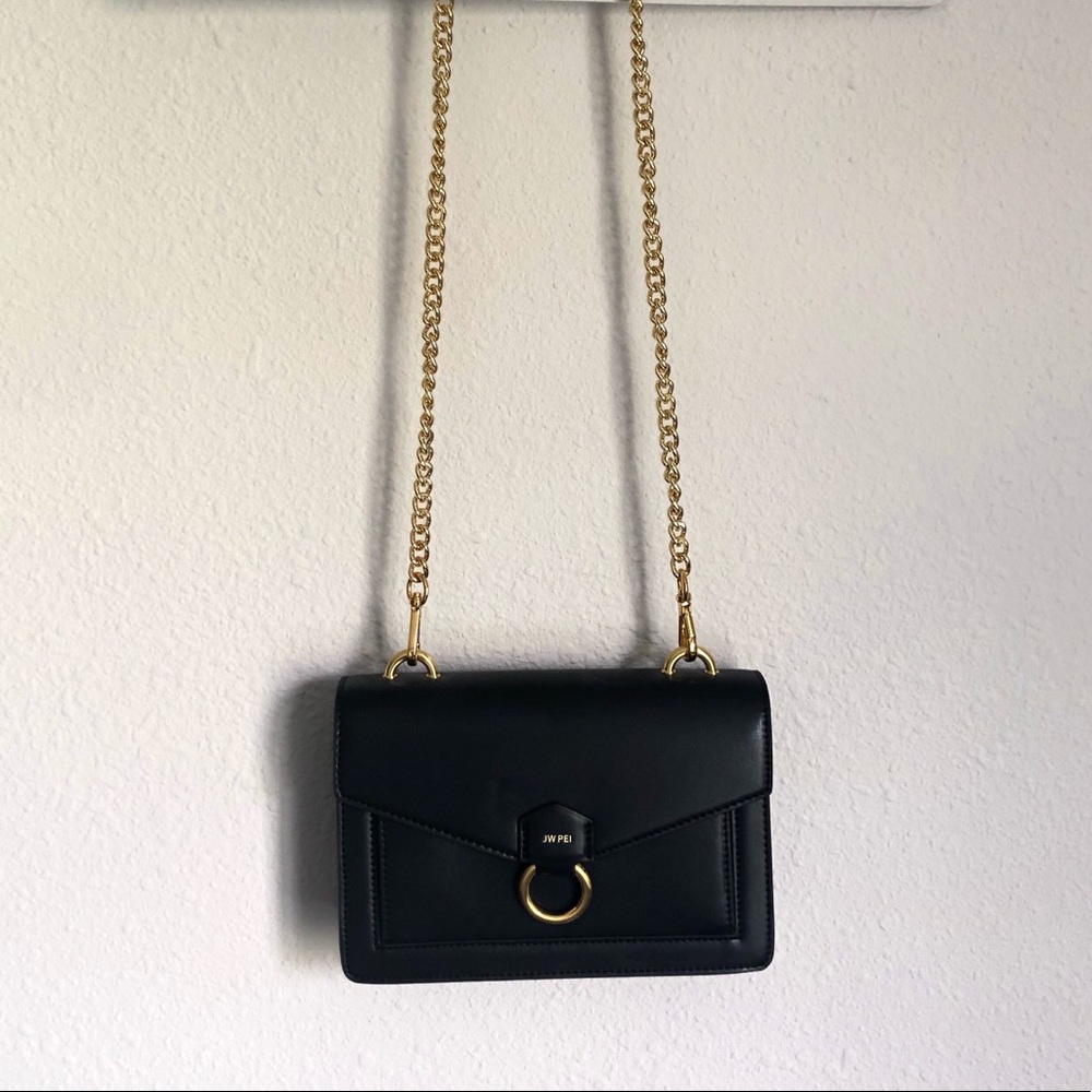 JW PEI envelope bag